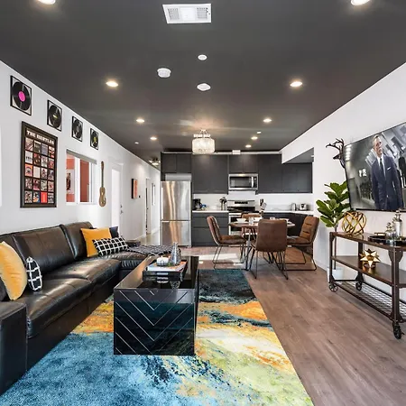 Rock N Roll By Avantstay Vibey Hollywood Retreat Steps To Attractions